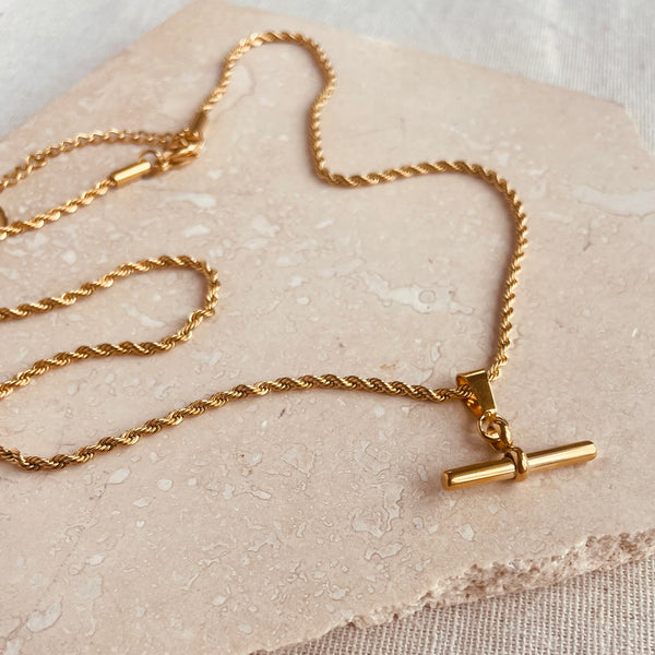 T-bar gold necklace
